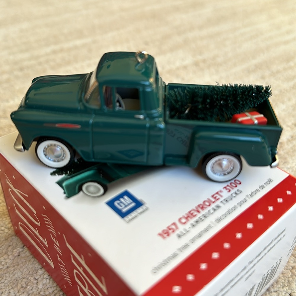 Hallmark QX9019 1957 Chevrolet 3100 Truck Ornament